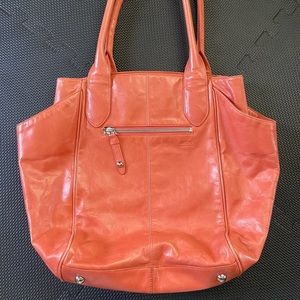 Hobo international coral peachy summer orange tote bag